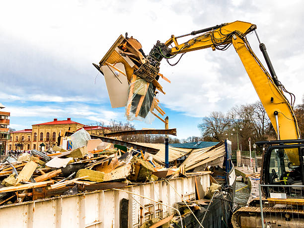 Best Junk Hauling Services  in Waterflow, NM